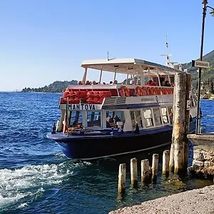 https://vistalago.it-lombardy.com